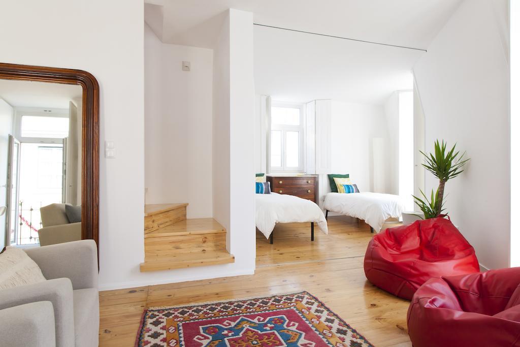 Bairrus Lisbon Apartments - Graca 객실 사진