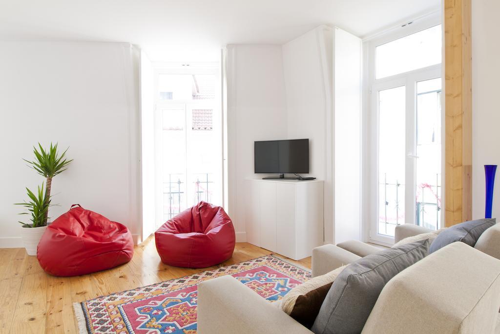 Bairrus Lisbon Apartments - Graca 객실 사진