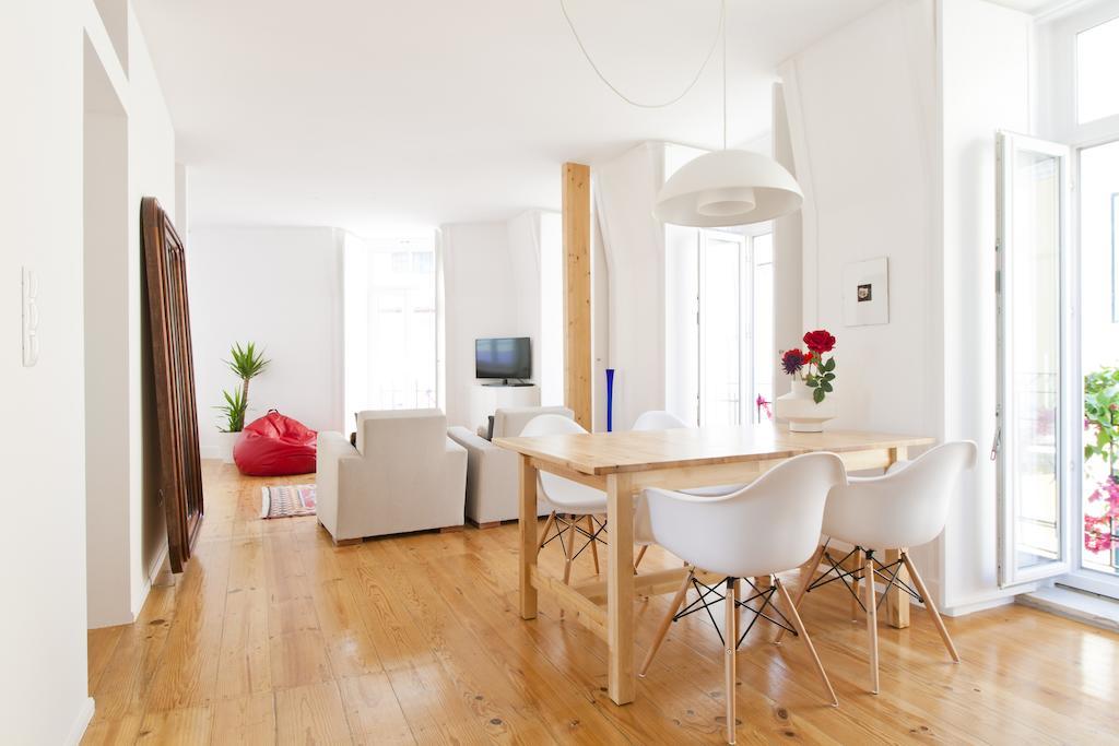 Bairrus Lisbon Apartments - Graca 객실 사진